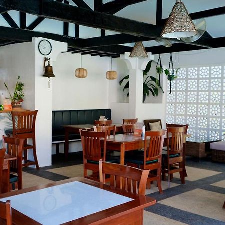 Hotel Red Knight Gardens Davao Zewnętrze zdjęcie