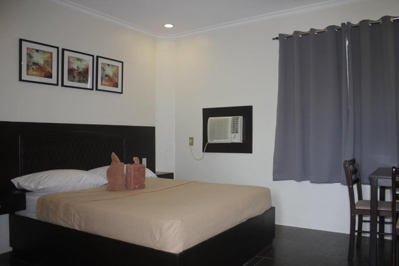 Hotel Red Knight Gardens Davao Zewnętrze zdjęcie