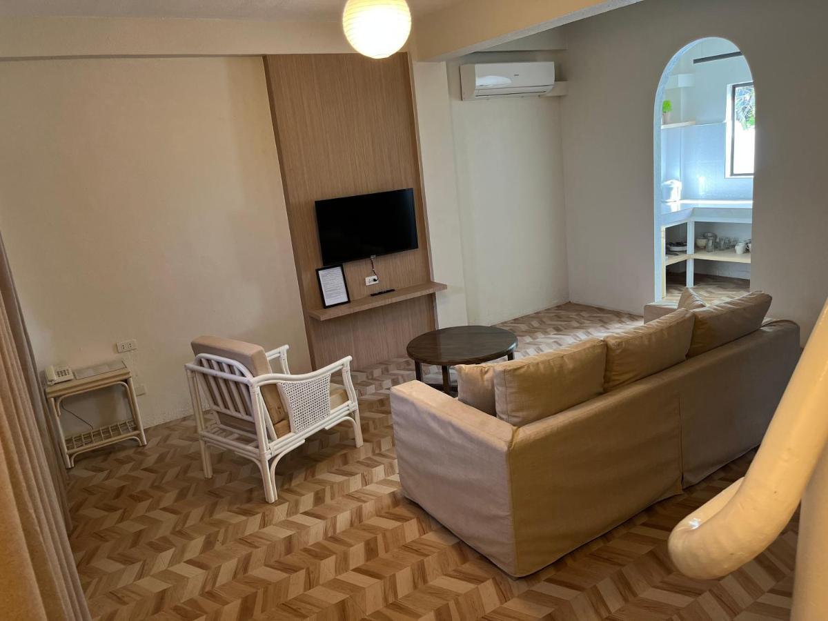 Hotel Red Knight Gardens Davao Zewnętrze zdjęcie