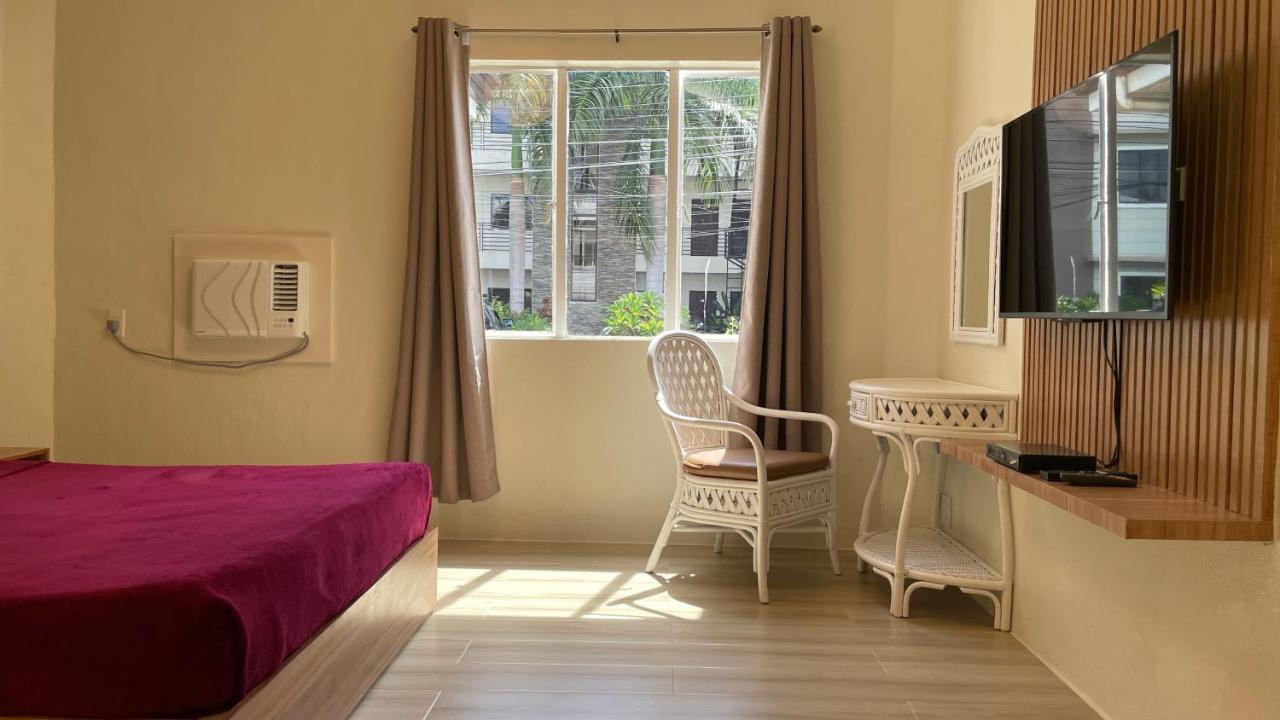 Hotel Red Knight Gardens Davao Zewnętrze zdjęcie