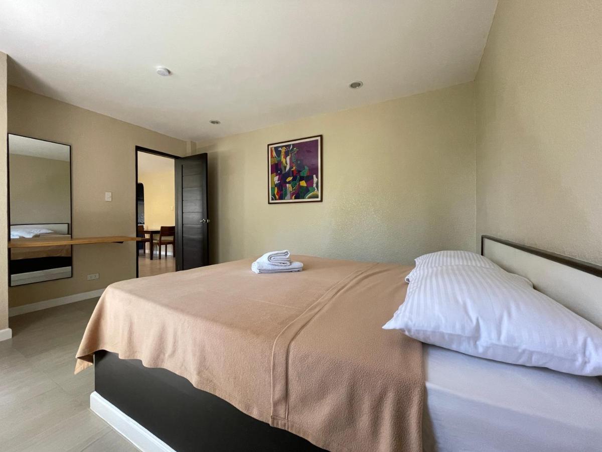 Hotel Red Knight Gardens Davao Zewnętrze zdjęcie
