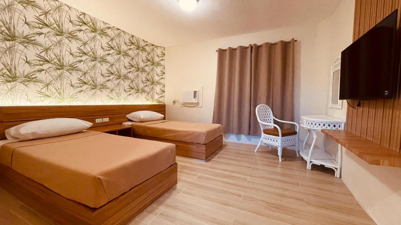 Hotel Red Knight Gardens Davao Zewnętrze zdjęcie
