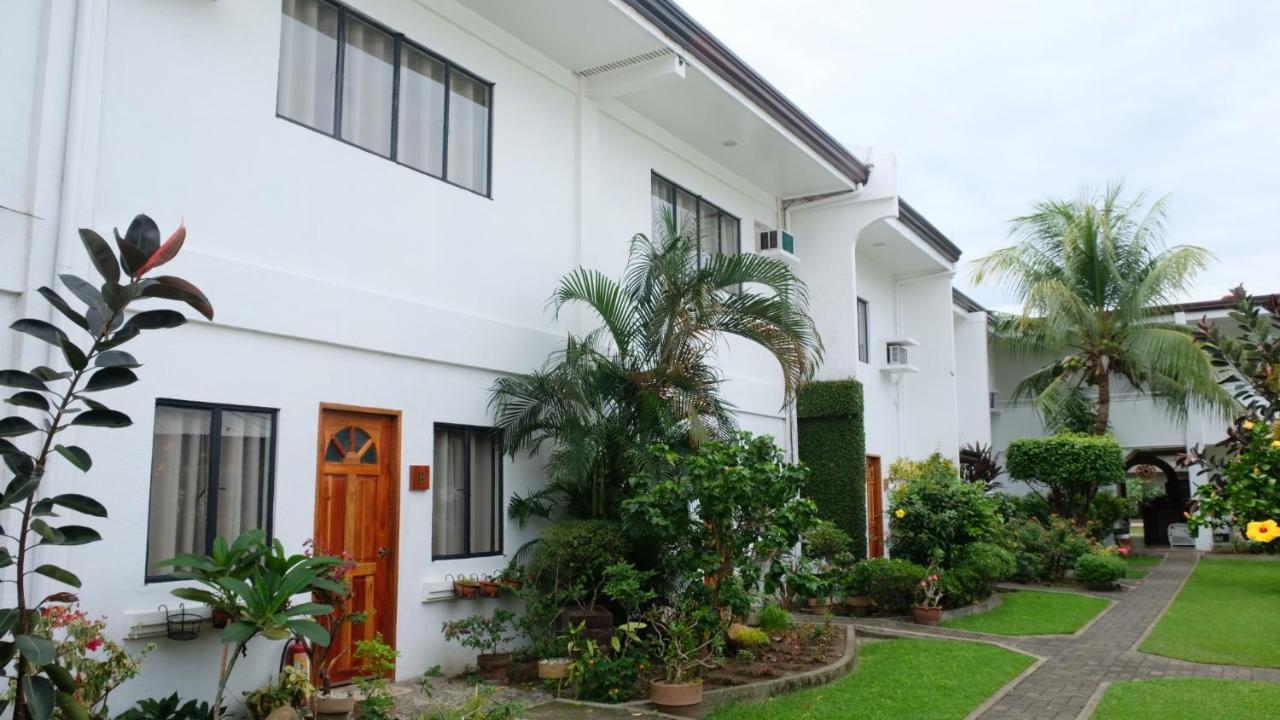 Hotel Red Knight Gardens Davao Zewnętrze zdjęcie