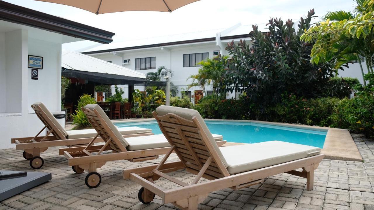 Hotel Red Knight Gardens Davao Zewnętrze zdjęcie