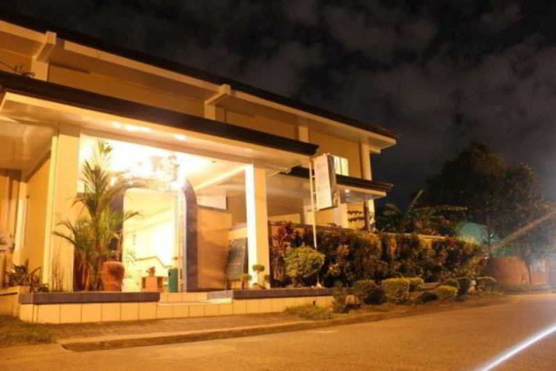 Hotel Red Knight Gardens Davao Zewnętrze zdjęcie