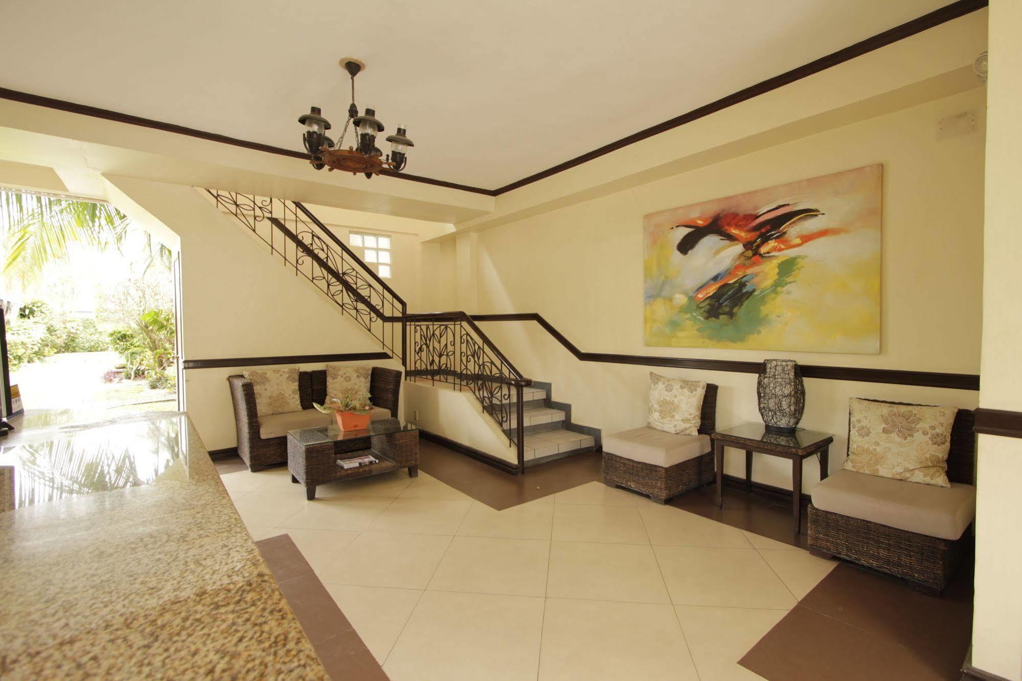 Hotel Red Knight Gardens Davao Zewnętrze zdjęcie