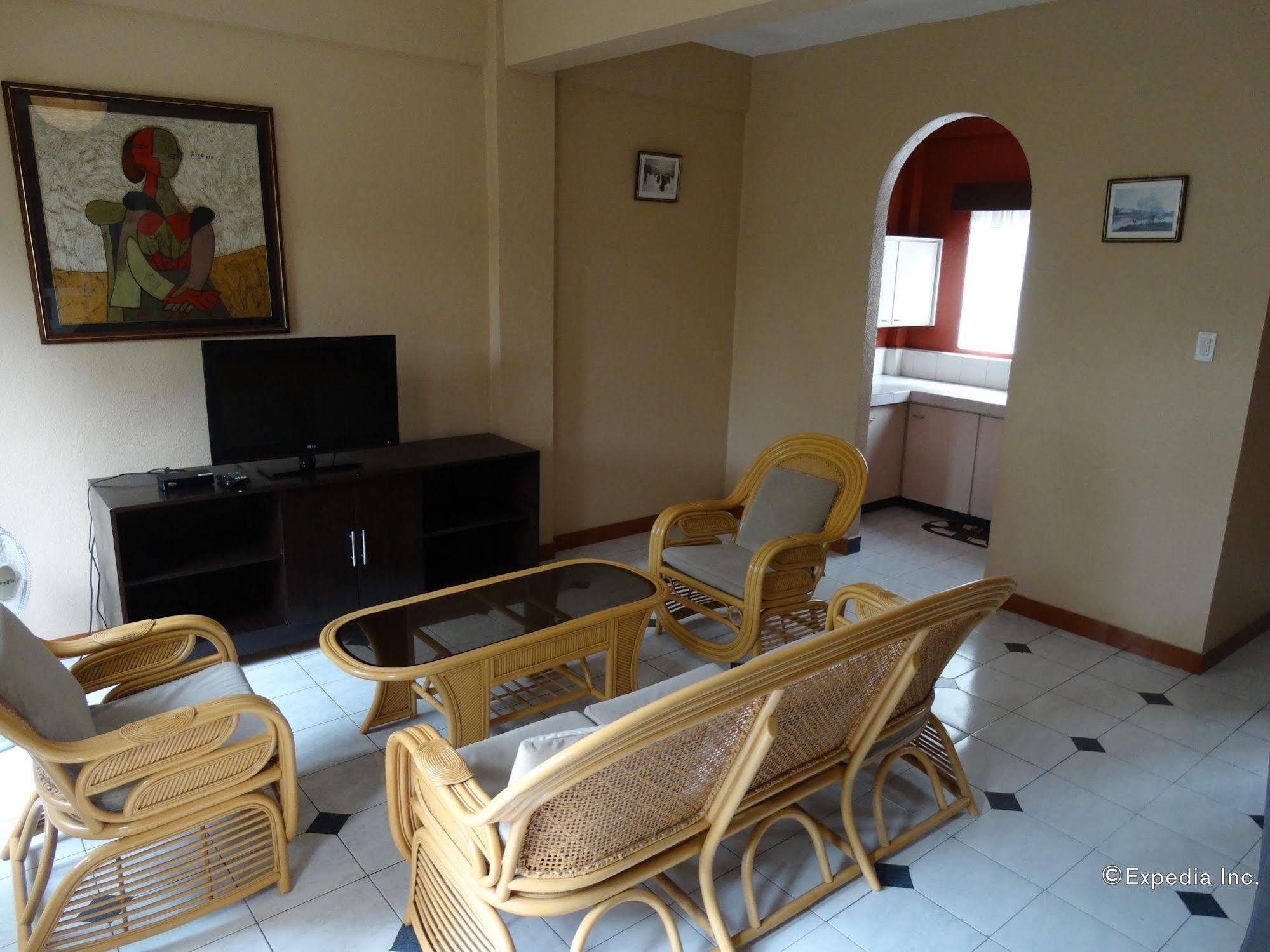 Hotel Red Knight Gardens Davao Zewnętrze zdjęcie