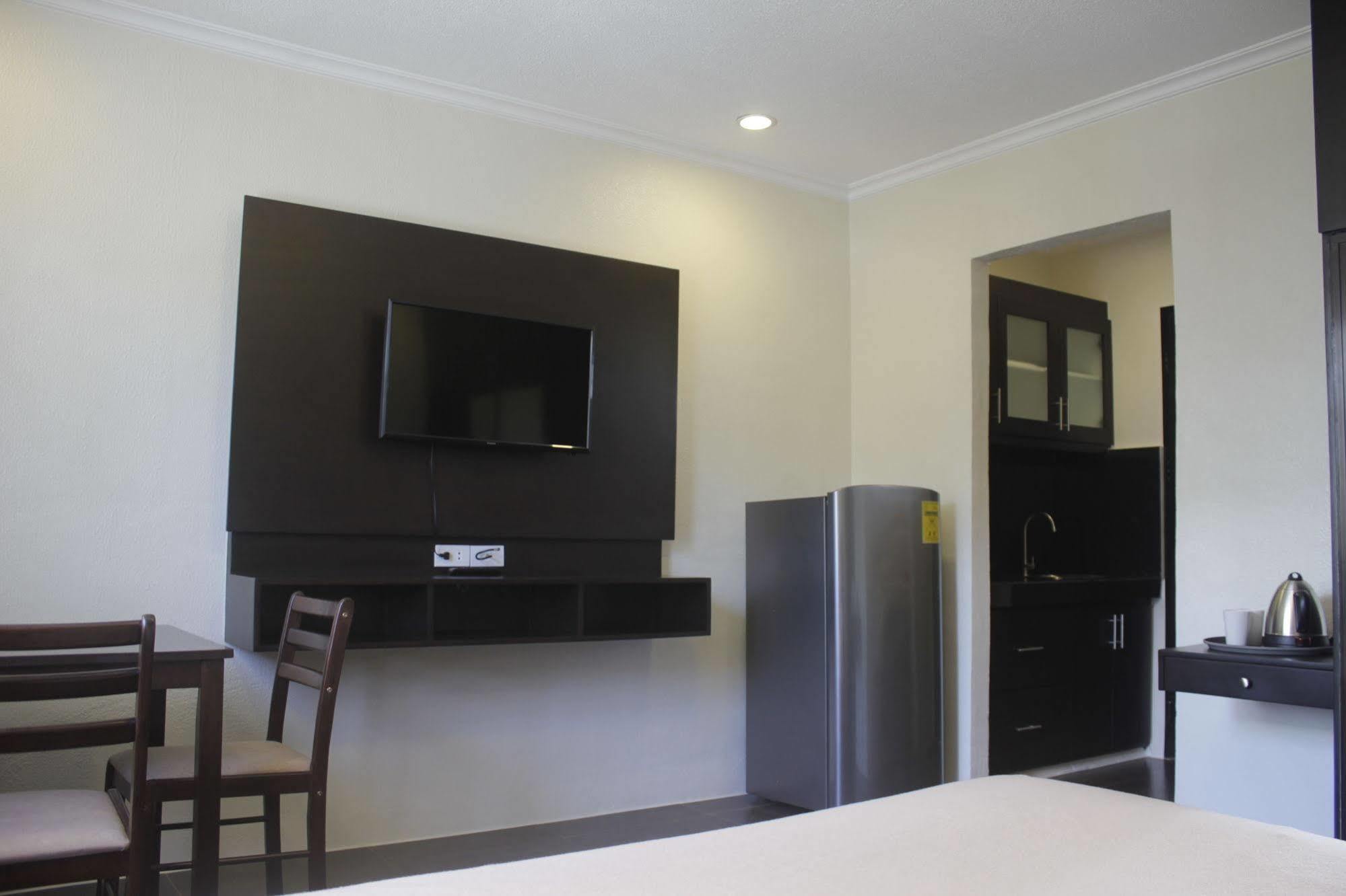 Hotel Red Knight Gardens Davao Zewnętrze zdjęcie